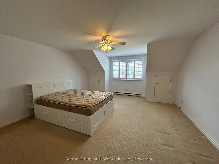 44 King William St #3 — Photo 11
