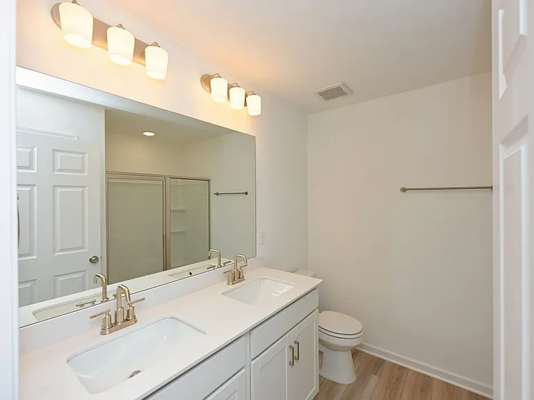 2900 Suzanne Landon Dr #E2 — Photo 31