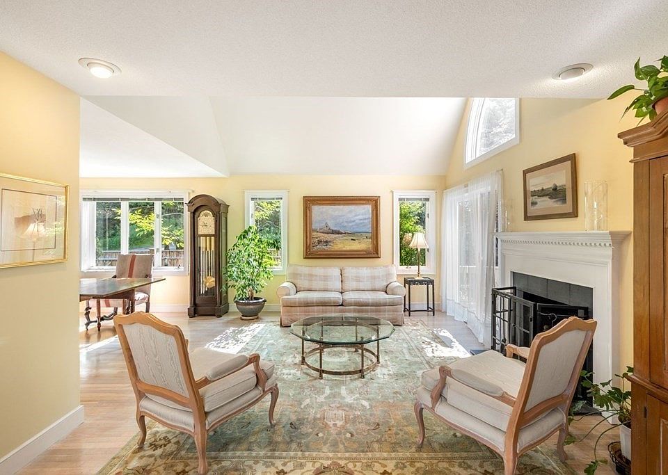 100 Pond St APT 28, Cohasset, MA 02025 Zillow