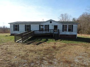 2516 Sneads Store Rd, Kenbridge, VA 23944