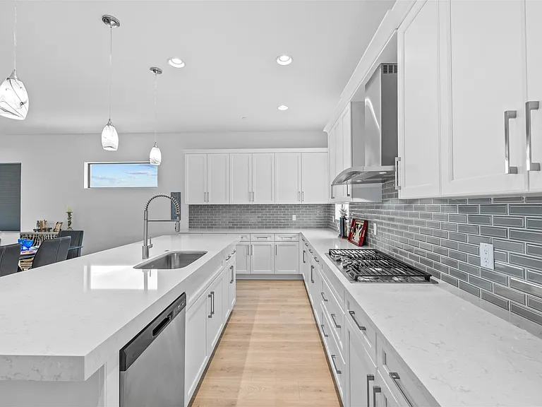 5255 Beckman Ter — Photo 10