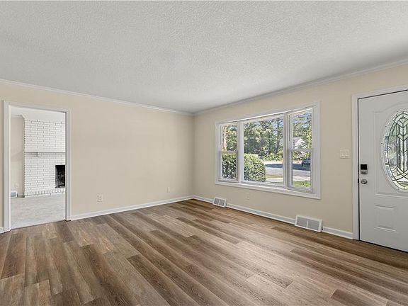 5th image of 4625 Jaye Cir