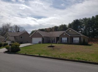 1414 Glen Abbey Way, Gray, TN 37615