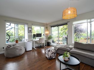 756 Gibsons Way, Gibsons, BC V0N1V9