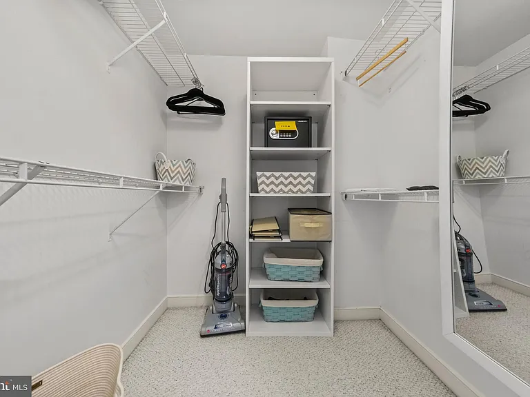 631 D St NW #845 — Photo 32