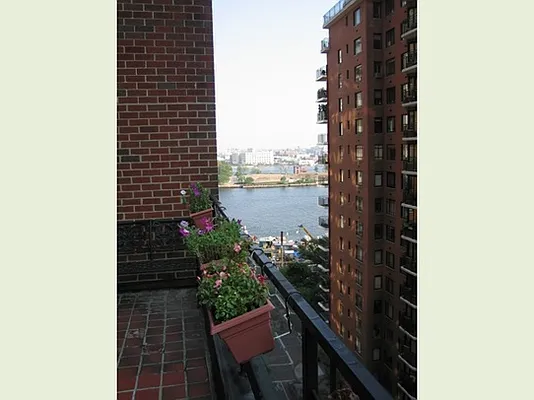 Rented by Stribling | media 13