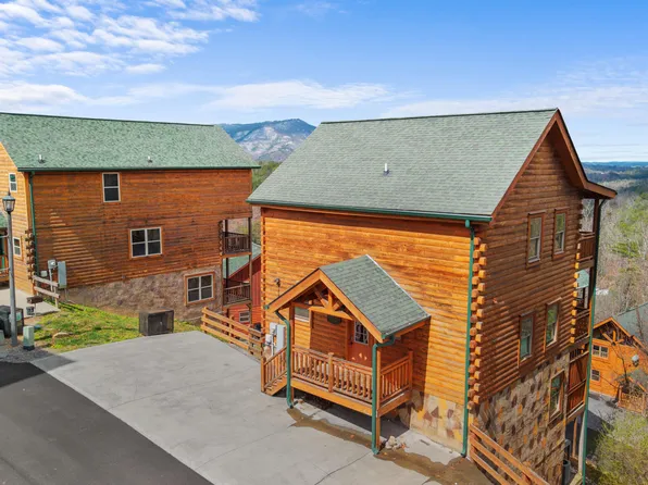 1244 Bird Nest Way, Sevierville, TN 37862