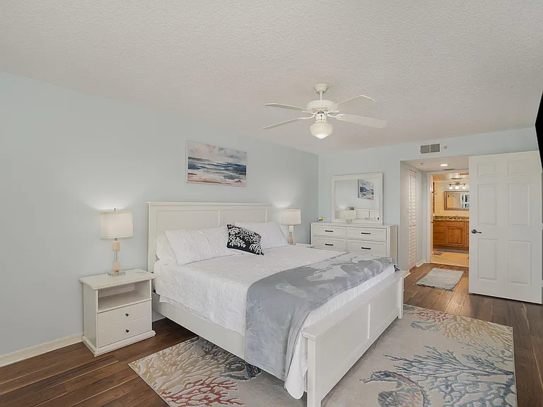 609 Shorewood Dr #203 — Photo 15