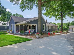 1186 Hackmann Rd, O'Fallon, MO 63366