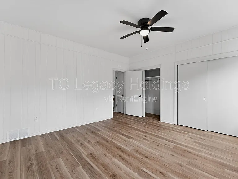 321 Clark St — Photo 32