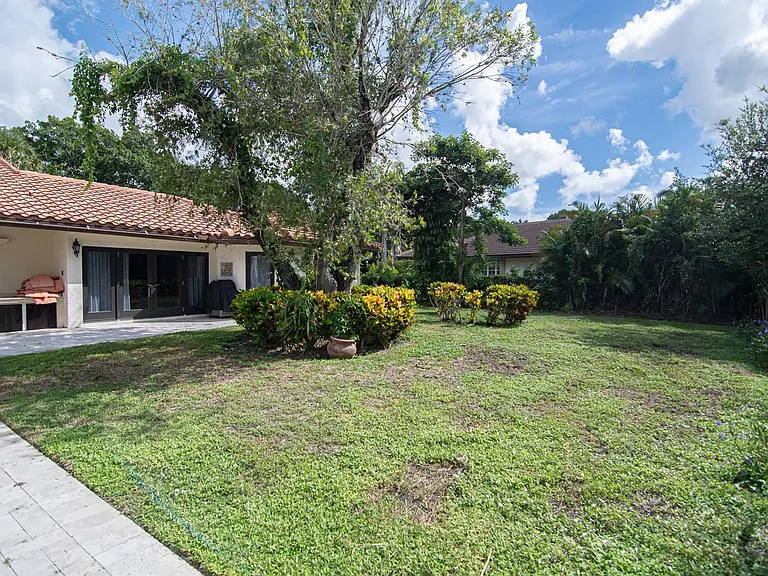 8208 Twin Lake Dr — Photo 46