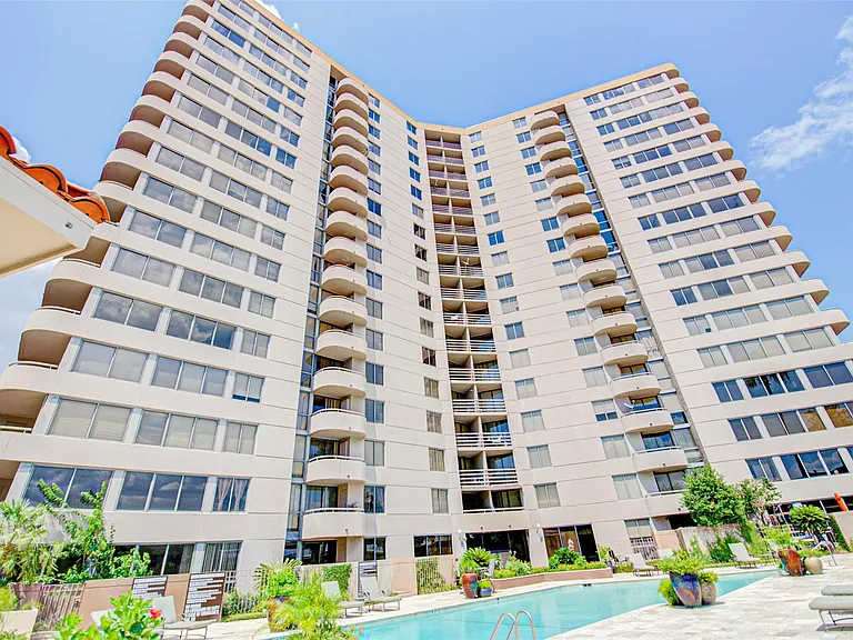 3525 Sage Rd #407 — Photo 40