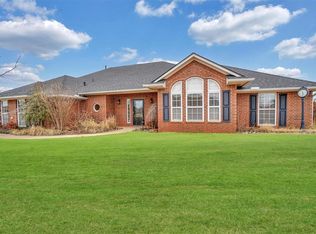2827 Deer Run, Altus, OK 73521