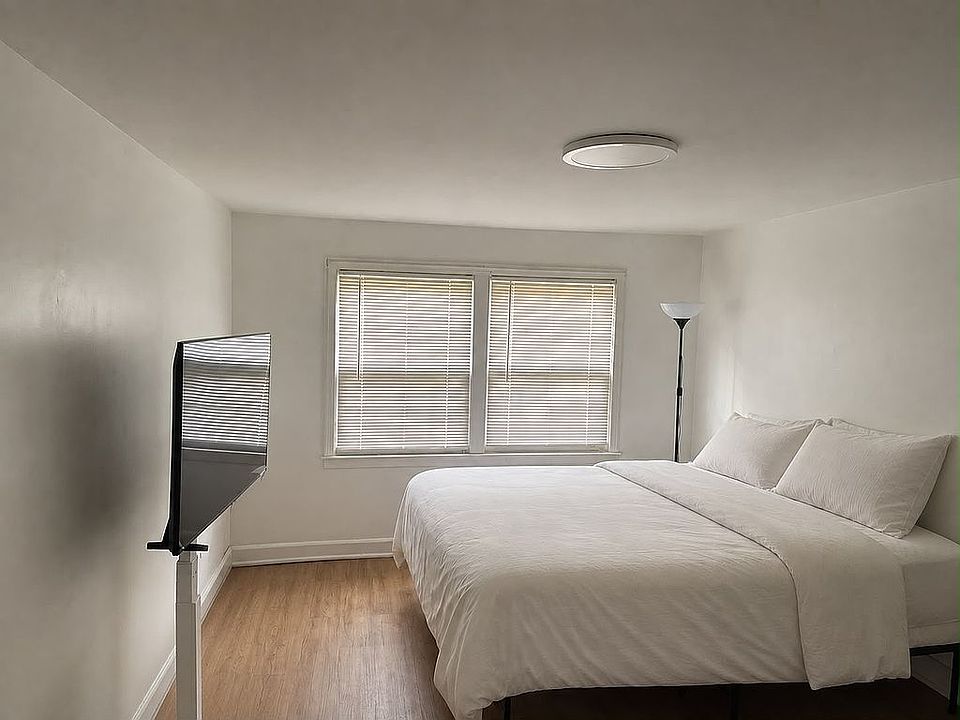 2nd image of 71 Mystic St APT 4