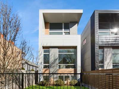1725 N Campbell Ave, Chicago, IL, 60647