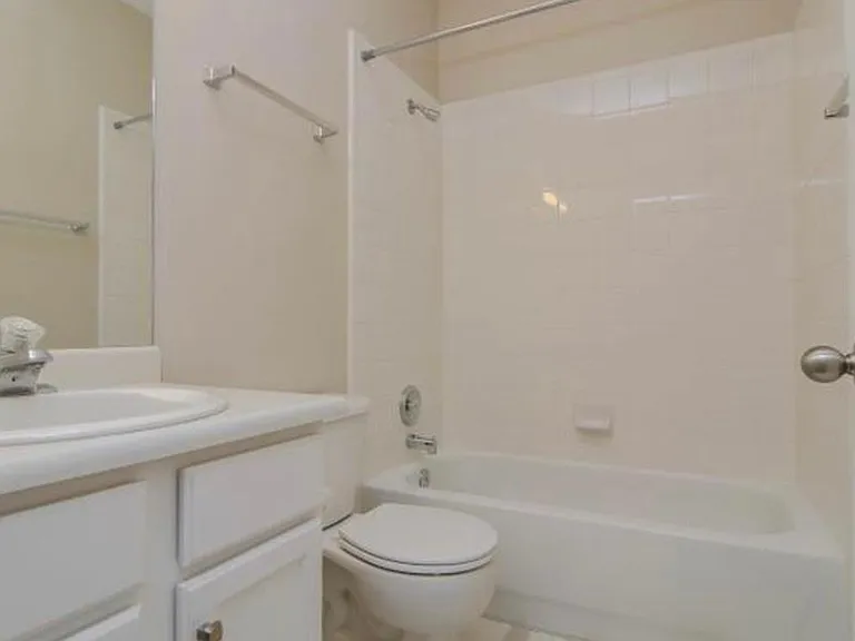 966 S Courtyard Ln — Photo 18