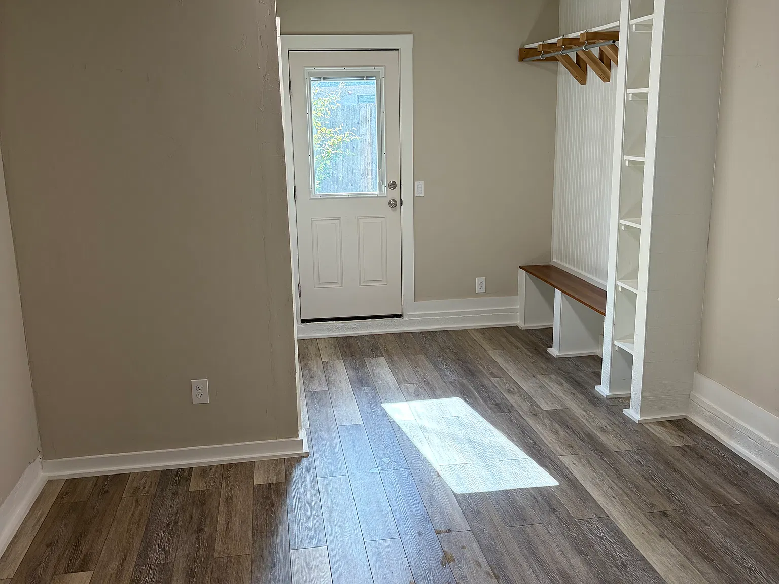 3 bed, 1350 sqft, $1,500 — Photo 4