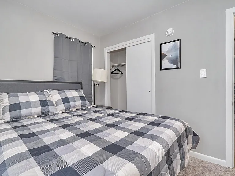 137 Woods Rd — Photo 16