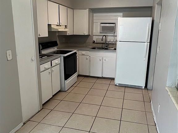 3rd image of 2715 18th Ave S