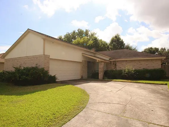 9742 Shell Rock Rd, La Porte, TX 77571