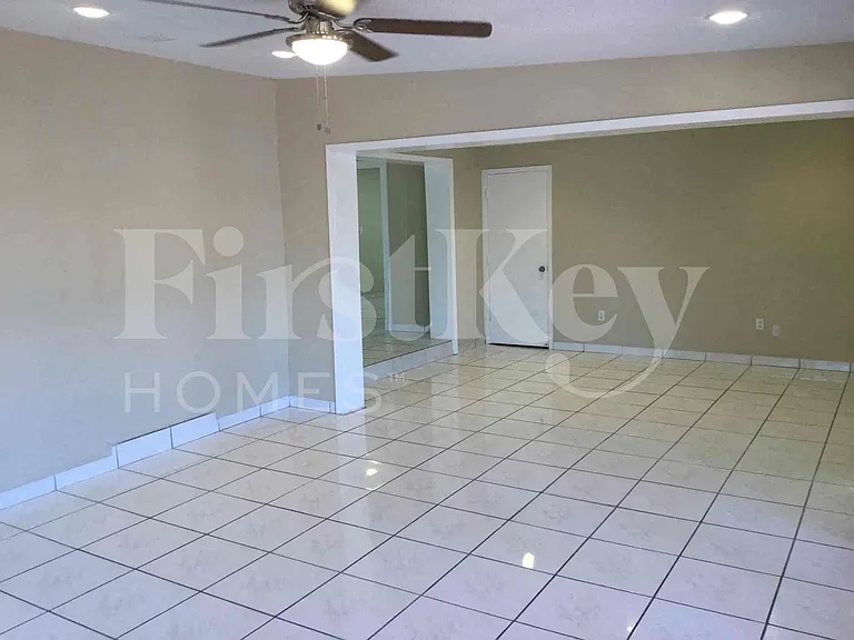 855 W 72nd St — Photo 13