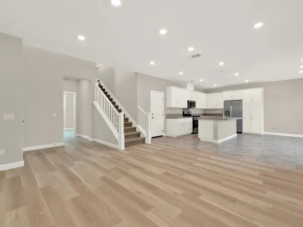 10110 Hercules Way, Spring Valley, CA 91977