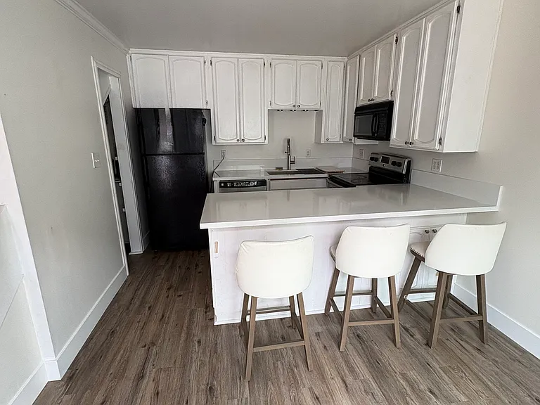 1845 Anaheim Ave #13A — Photo 9