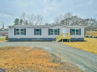 1010 Mize Rd, Toccoa, GA 30577