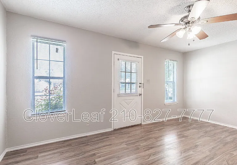 514 Curtiss St — Photo 5