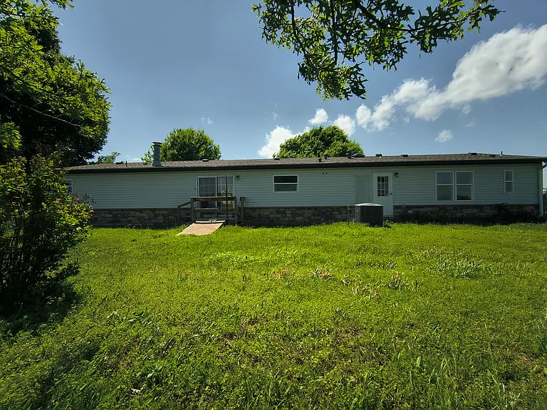 4735 E County Road 74 — Photo 42