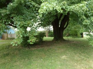 10402 Grafton Hall Rd, Louisville, KY 40272