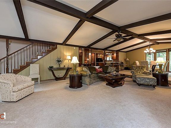 5th image of 16 Aldridge Ln