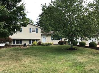 6211 Highton St SW, Navarre, OH 44662