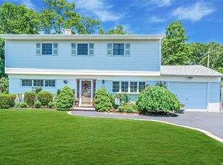 617 Morrison St, Babylon, NY 11702