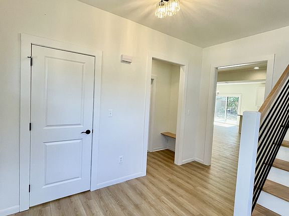 2nd image of 148 Beechwood Dr #A