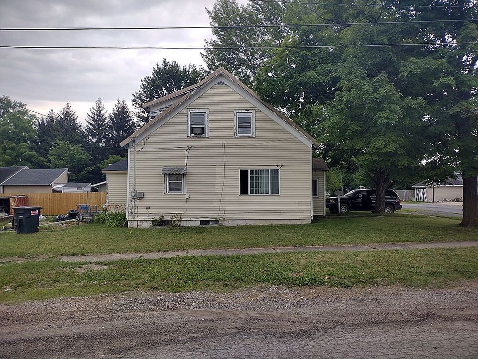2nd image of 401 Huron St