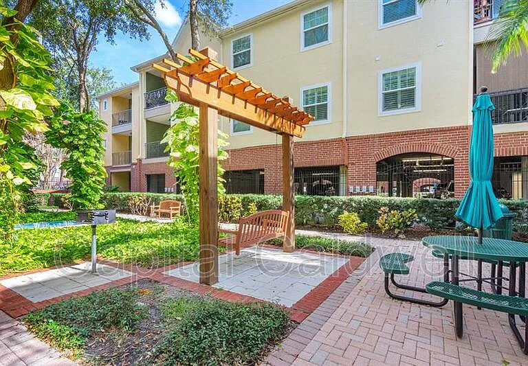 2010 E Palm Ave #15206-Y15206 — Photo 26