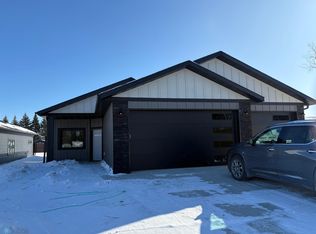 522 Leonard St, Hawley, MN 56549