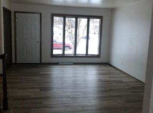 501 8th St, Waunakee, WI 53597