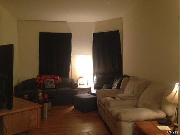 3rd image of 227 McLennan Ave #29