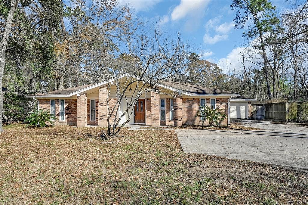 m_________♥︎ 25726 Glen Loch Dr, Spring, TX 77380 | MLS #81862900 | Zillow