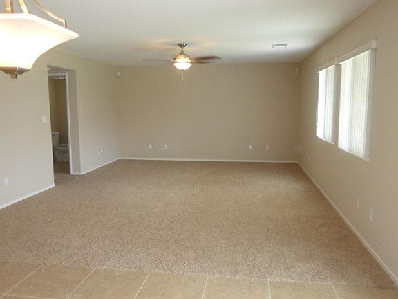 4th image of 2104 W Berkshire Ln