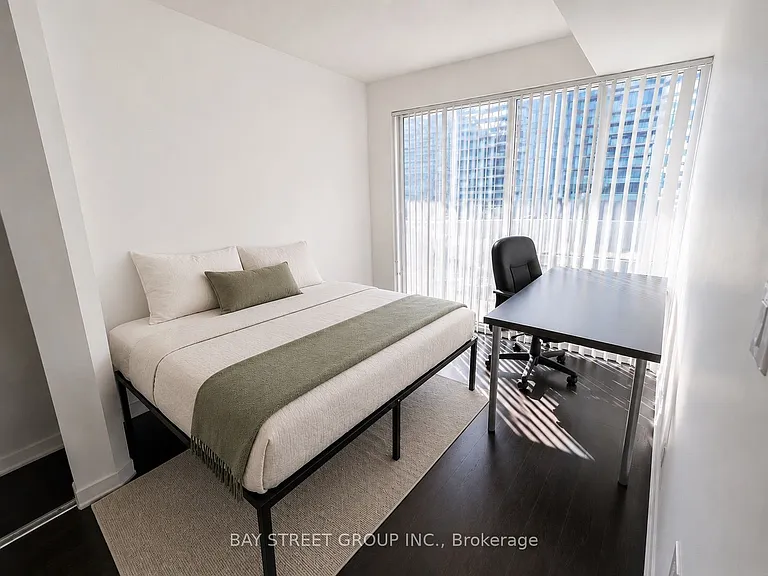 100 Harbour St #1210 — Photo 14