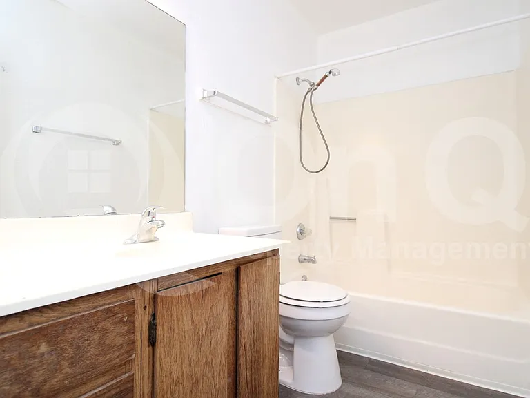 3102 E Cicero St #202 — Photo 11