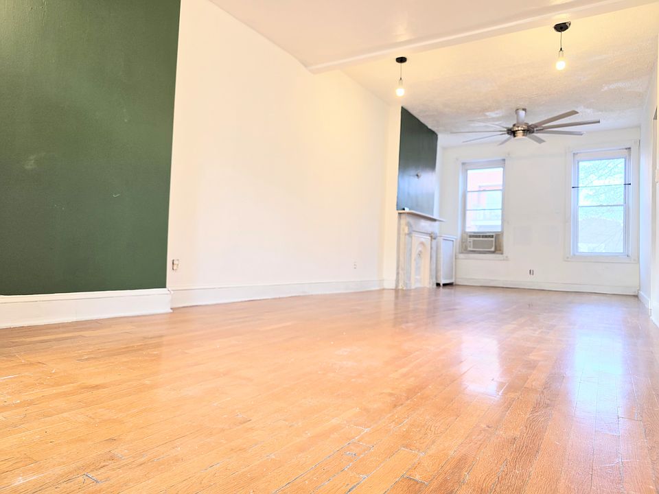 1st image of 166 12th St #3