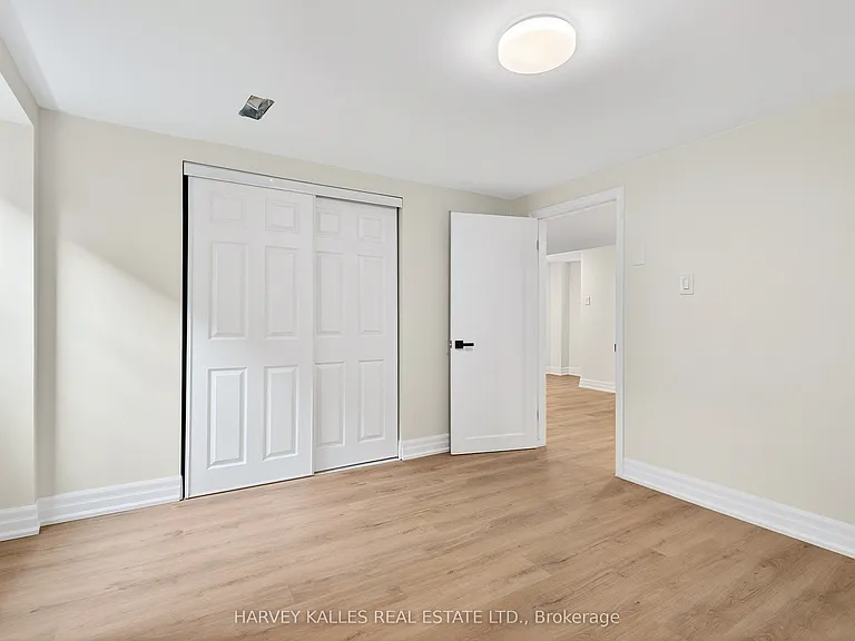 67 Robinglade Dr #BASEMENT — Photo 14