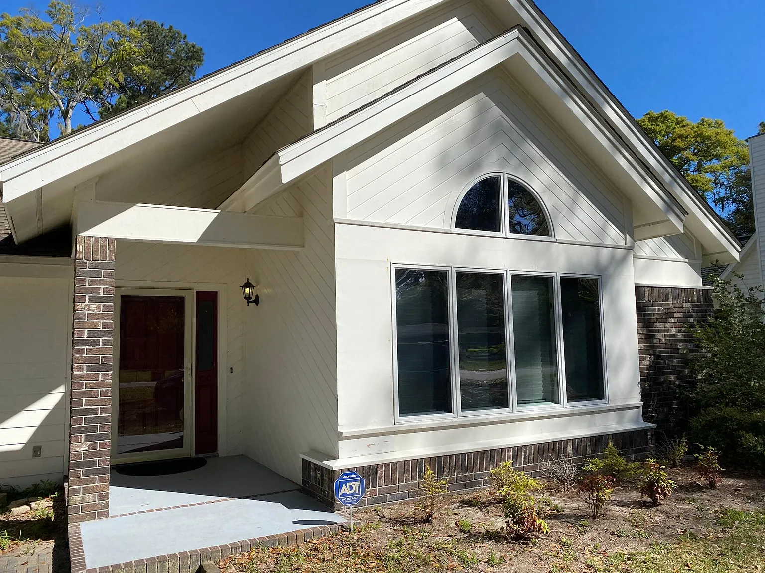 3 bed, 1499 sqft, $2,600 — Photo 3
