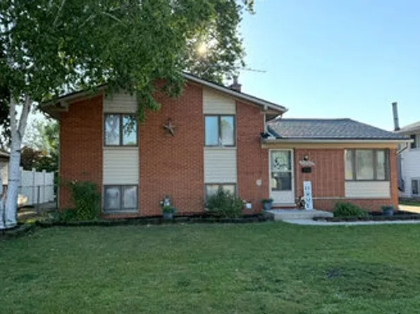 31665 Sweetbriar, Rockwood, MI 48173