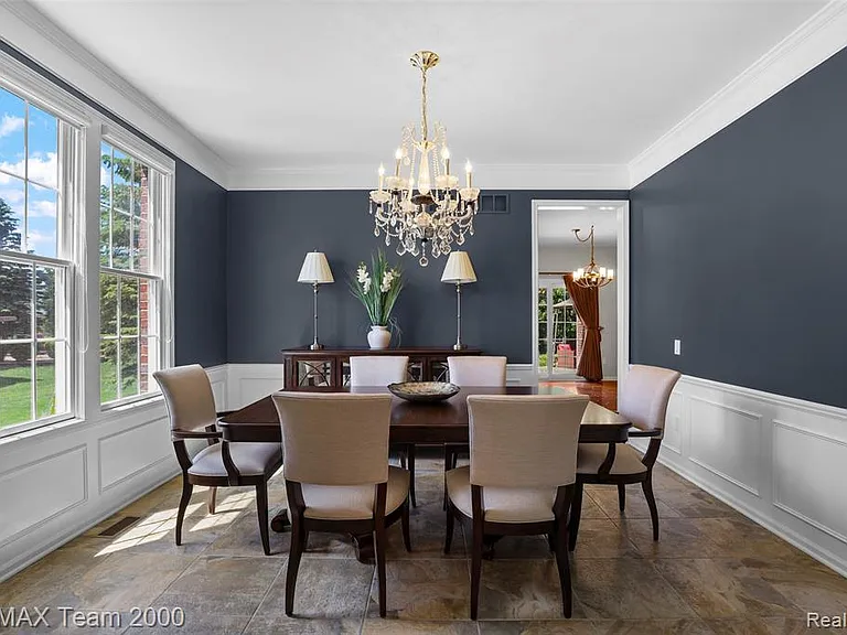 1248 Lasalle Rd — Photo 23