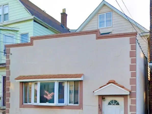 448 3rd Ave, Elizabeth City, NJ 07206